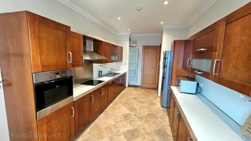 Kirayə verilir 4 otaqlı Mənzil Yeni tikili 174 m² 28 May m. - şəkil 10