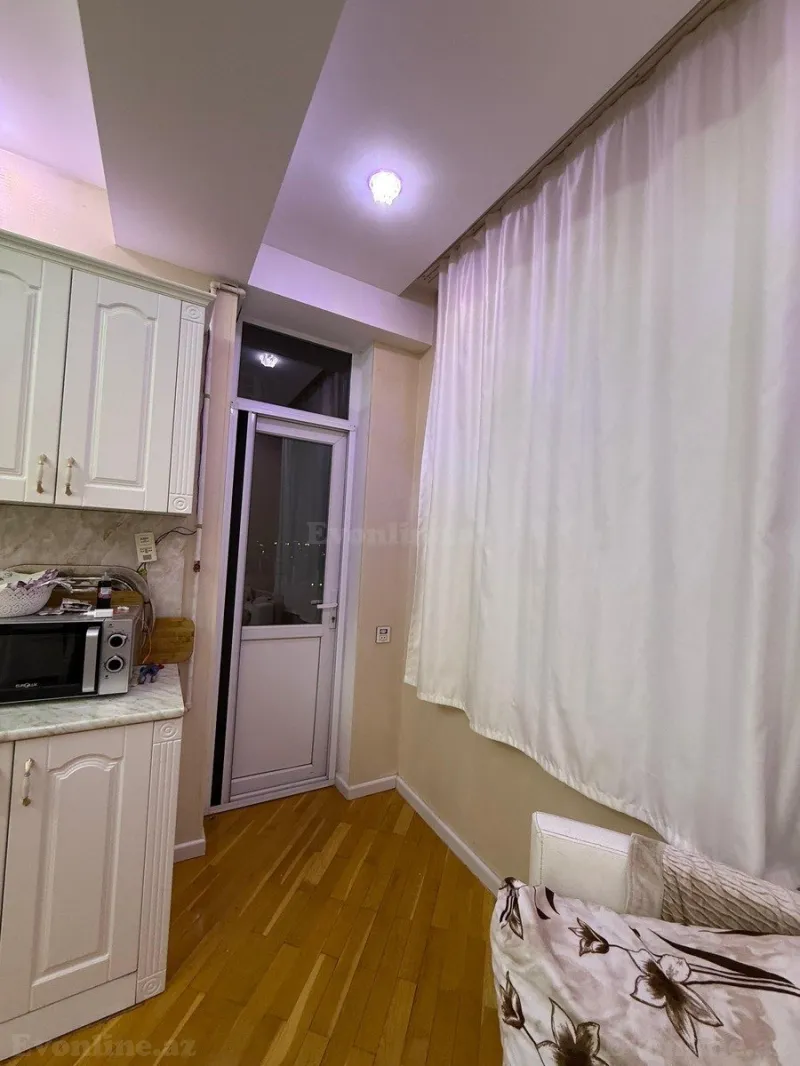 Satılır 2 otaqlı Mənzil Yeni tikili 90 m² Xalqlar Dostluğu m. - şəkil 5