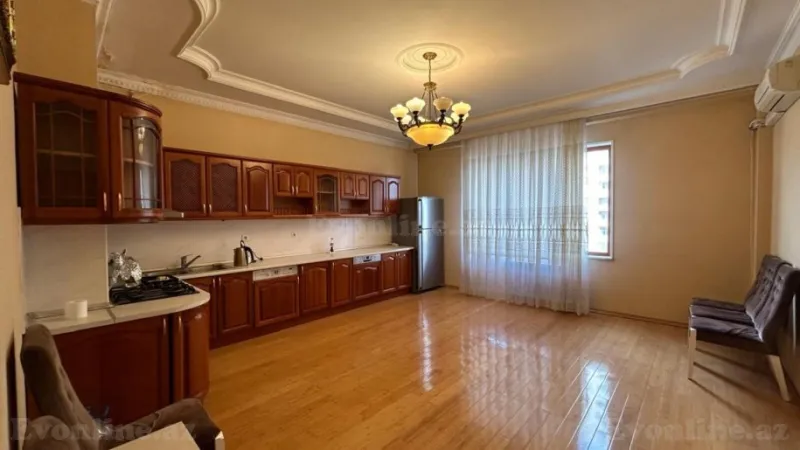 Satılır 4 otaqlı Mənzil Yeni tikili 222 m² Xətai m. - şəkil 6