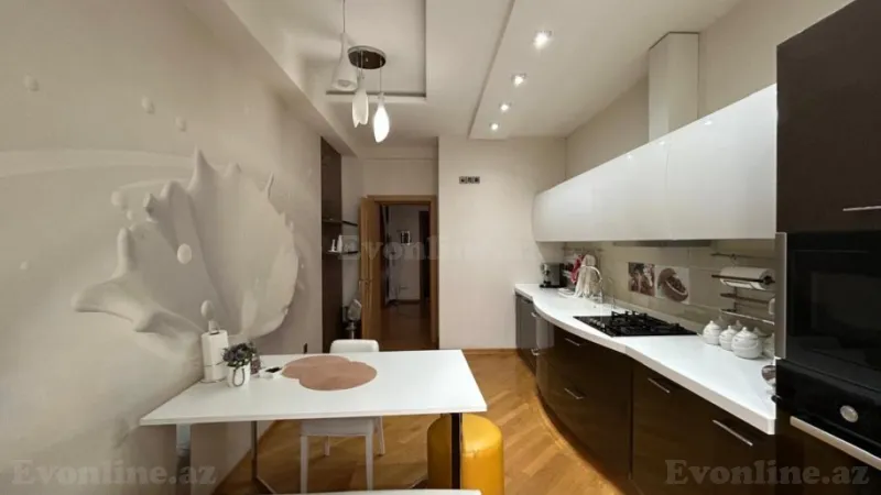 Satılır 5 otaqlı Mənzil Yeni tikili 205 m² Xətai m. - şəkil 8