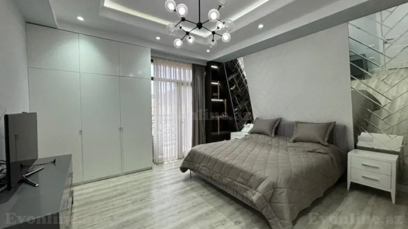 Kirayə verilir 3 otaqlı Mənzil Yeni tikili 120 m² Xətai r.