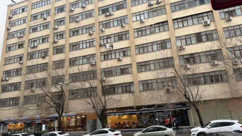 Kirayə verilir 2 otaqlı Mənzil Köhnə tikili 75 m² Yasamal