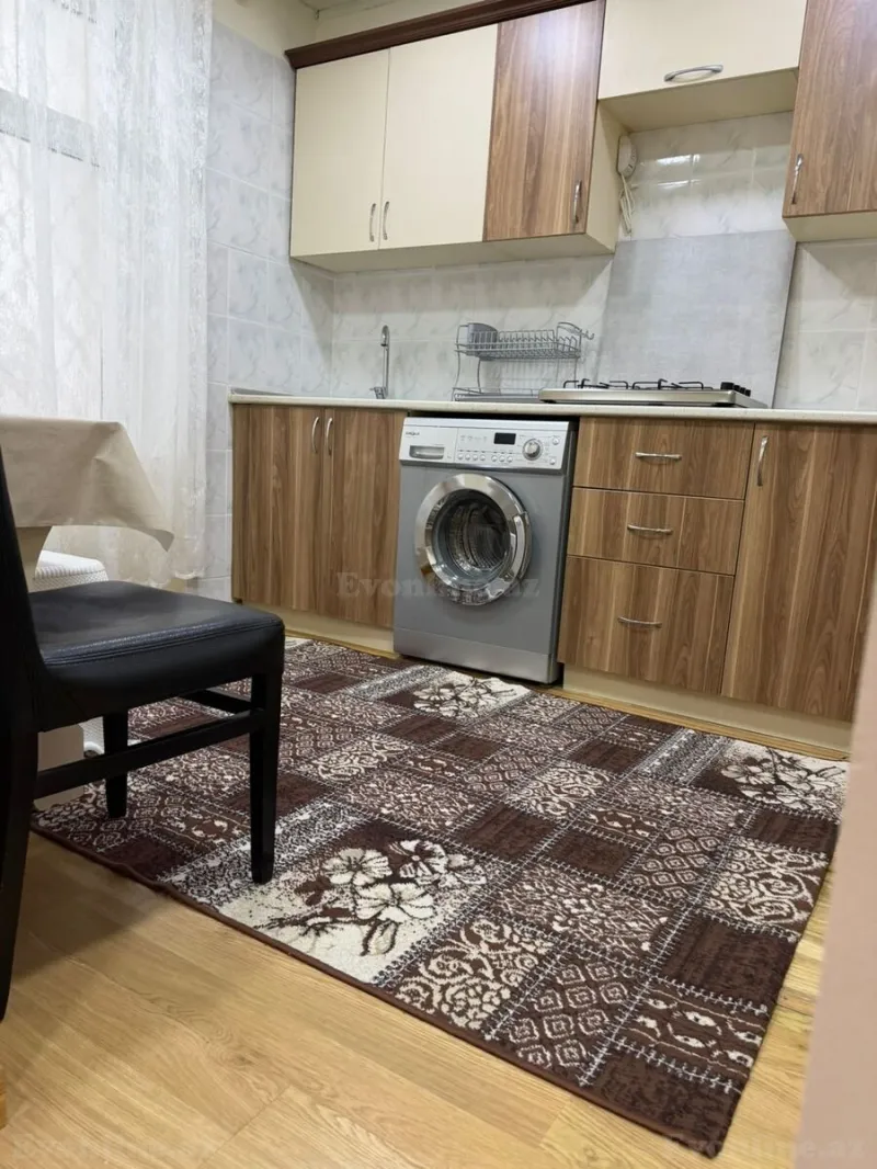 Kirayə verilir 2 otaqlı Mənzil Köhnə tikili 75 m² Yasamal - şəkil 15