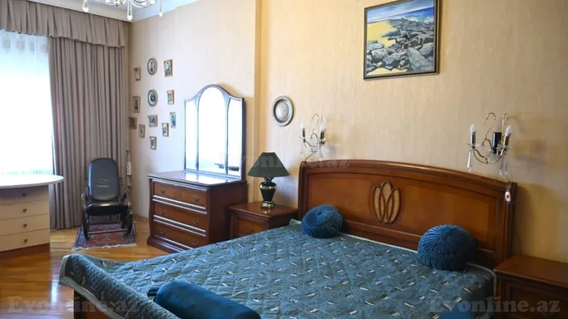 Kirayə verilir 4 otaqlı Mənzil Yeni tikili 200 m² 28 May m. - şəkil 10