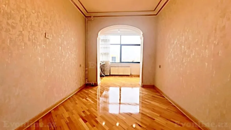 Satılır 2 otaqlı Mənzil Köhnə tikili 67 m² Nərimanov r. - şəkil 2