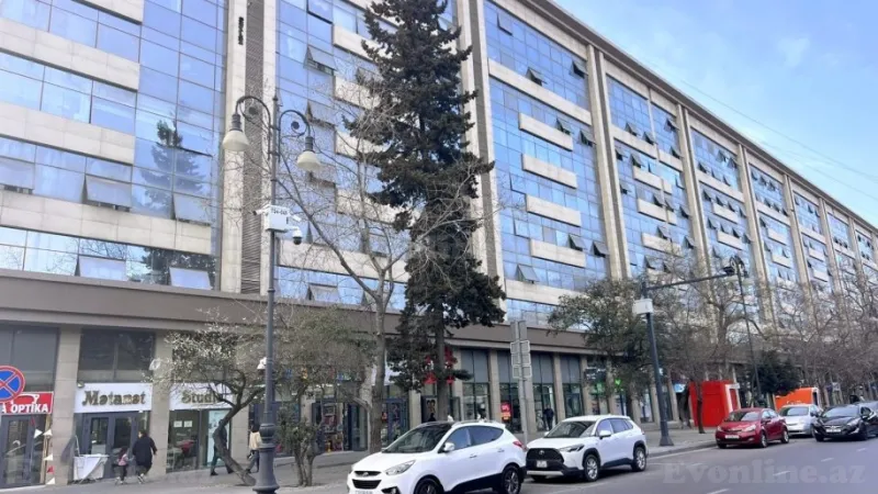 Satılır 2 otaqlı Mənzil Köhnə tikili 67 m² Nərimanov r. - şəkil 8