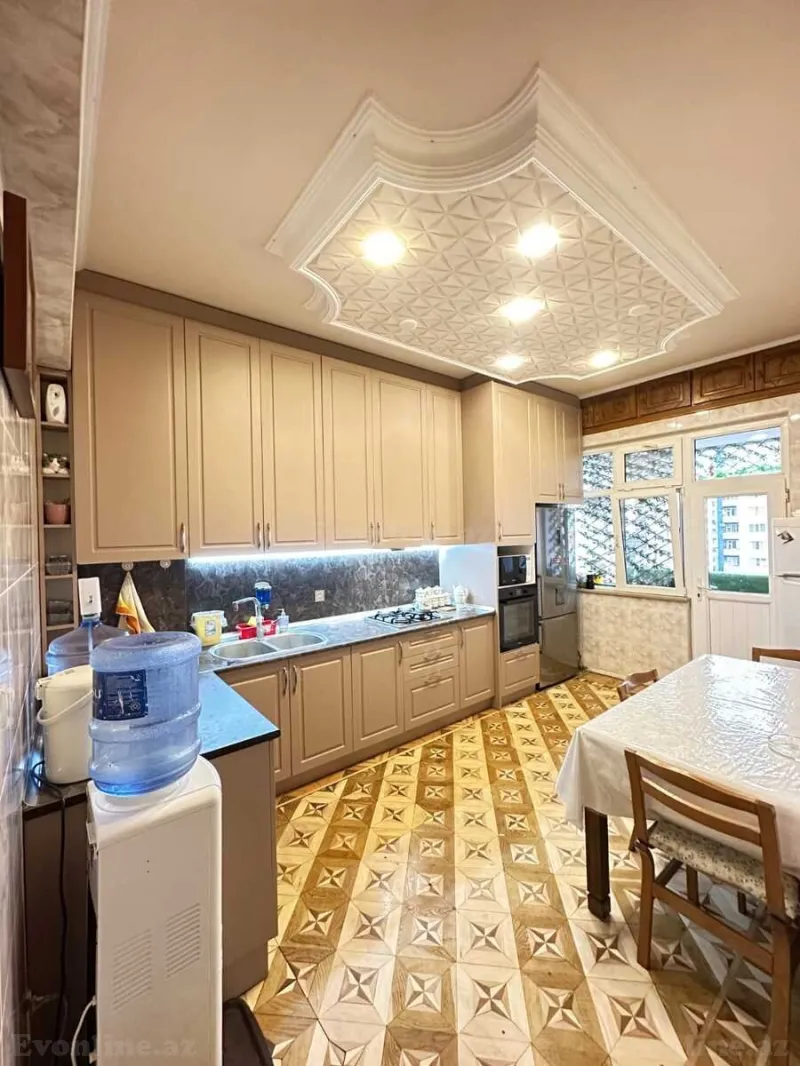 Satılır 4 otaqlı Mənzil Yeni tikili 150 m² Yasamal - şəkil 3