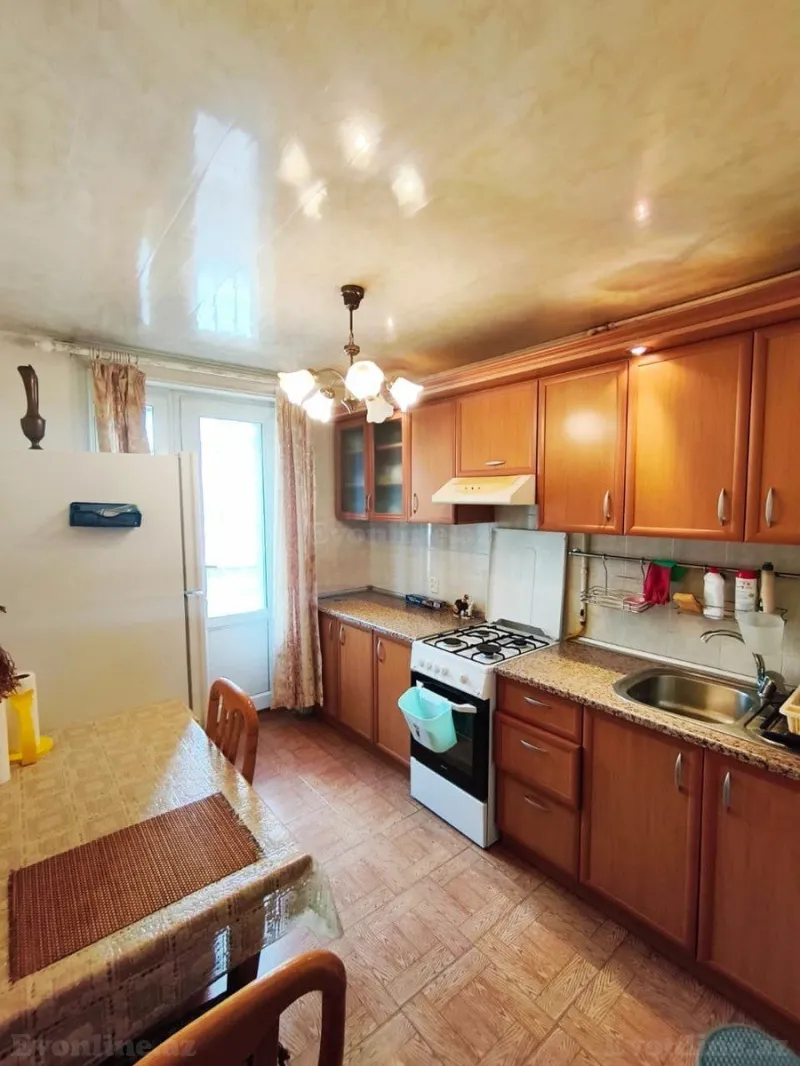 Satılır 3 otaqlı Mənzil Köhnə tikili 75 m² Elmlər Akademiyası m. - şəkil 7