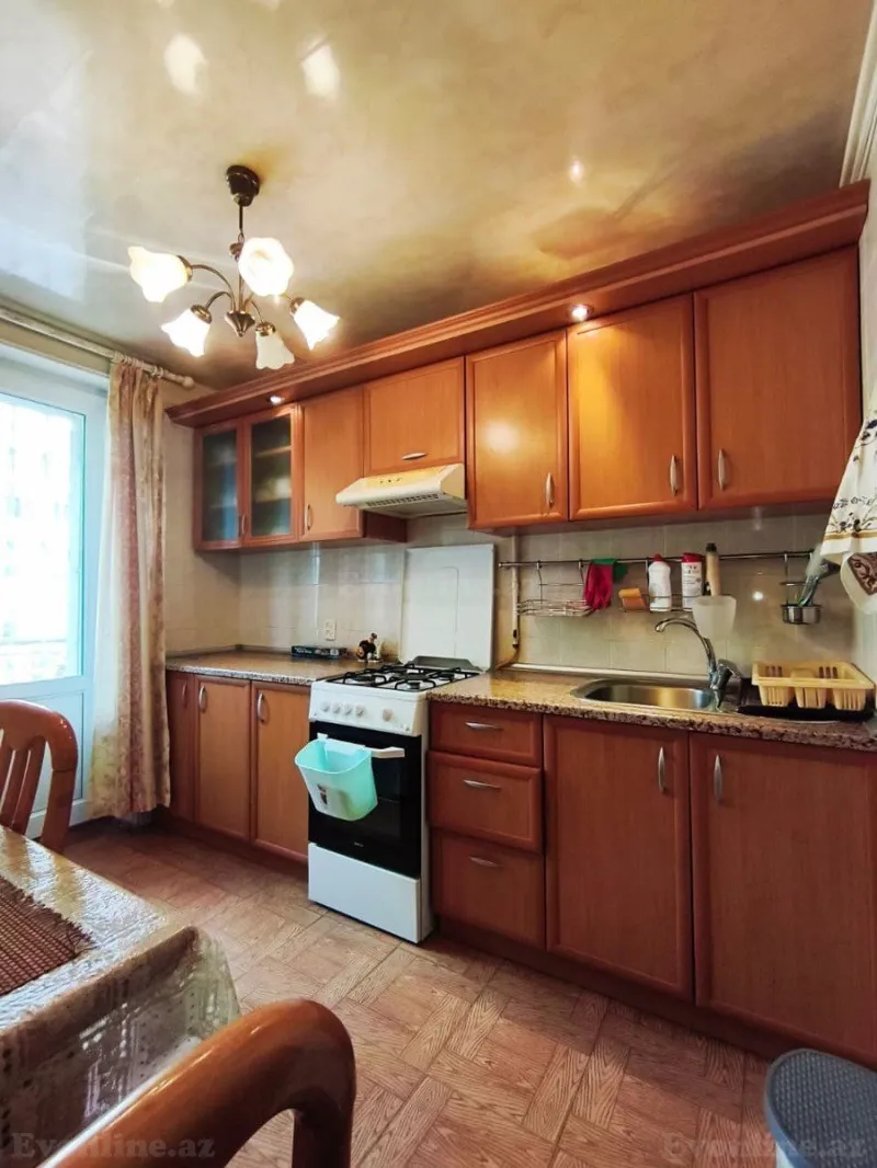 Satılır 3 otaqlı Mənzil Köhnə tikili 75 m² Elmlər Akademiyası m. - şəkil 8