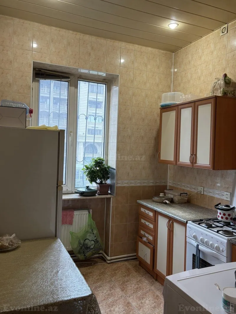 Kirayə verilir 2 otaqlı Mənzil Köhnə tikili 85 m² Yasamal - şəkil 8