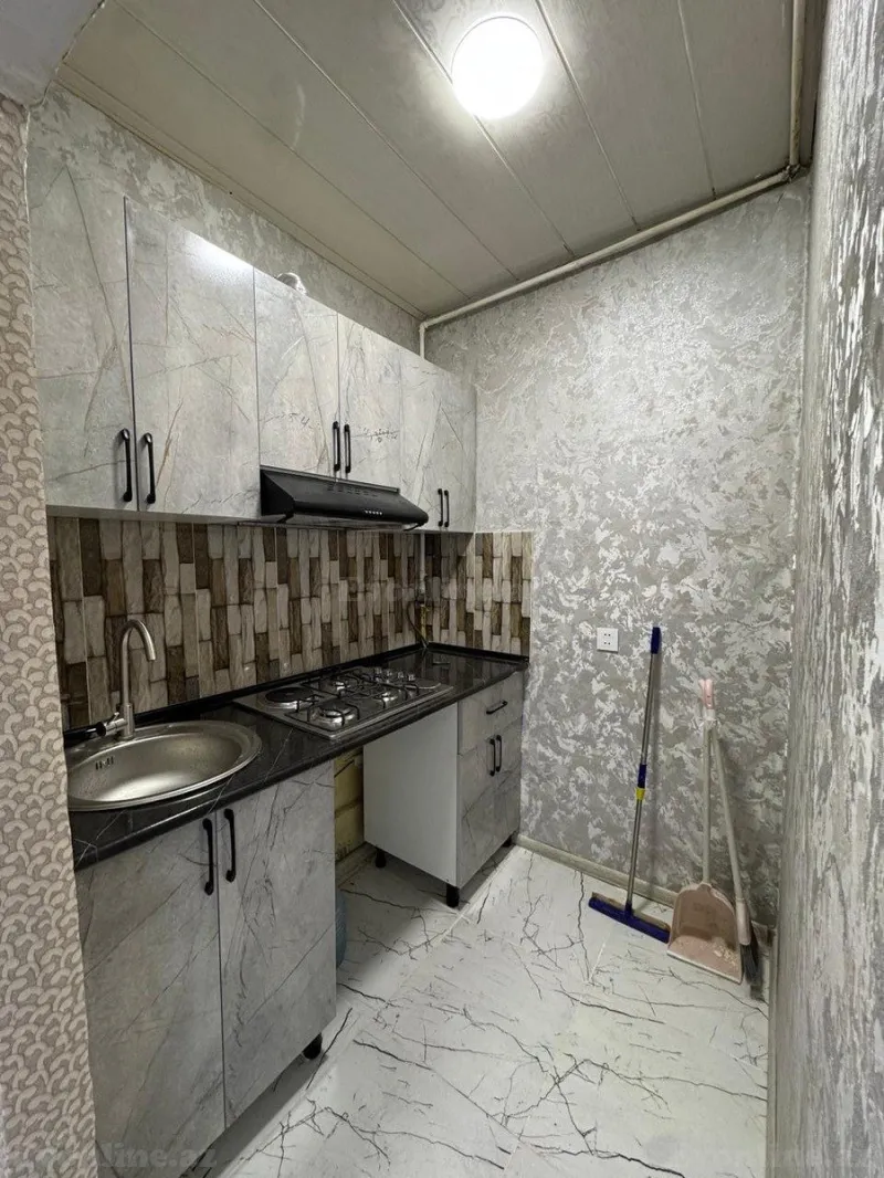 Satılır 2 otaqlı Mənzil Köhnə tikili 30 m² 1-ci mikrorayon - şəkil 5