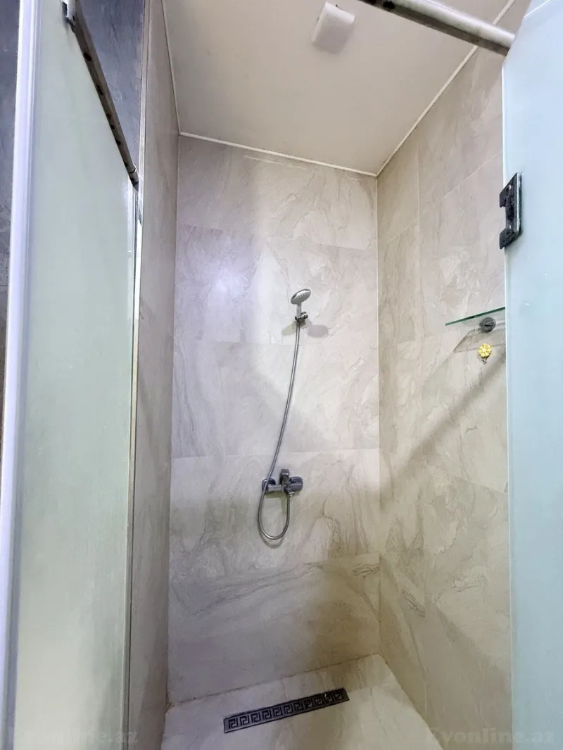 Kirayə verilir 4 otaqlı Mənzil Yeni tikili 180 m² Böyükşor - şəkil 15