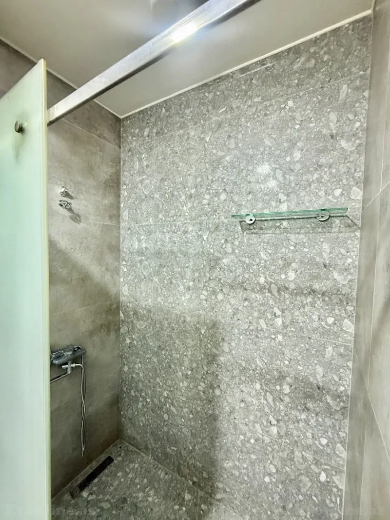 Kirayə verilir 4 otaqlı Mənzil Yeni tikili 180 m² Böyükşor - şəkil 21