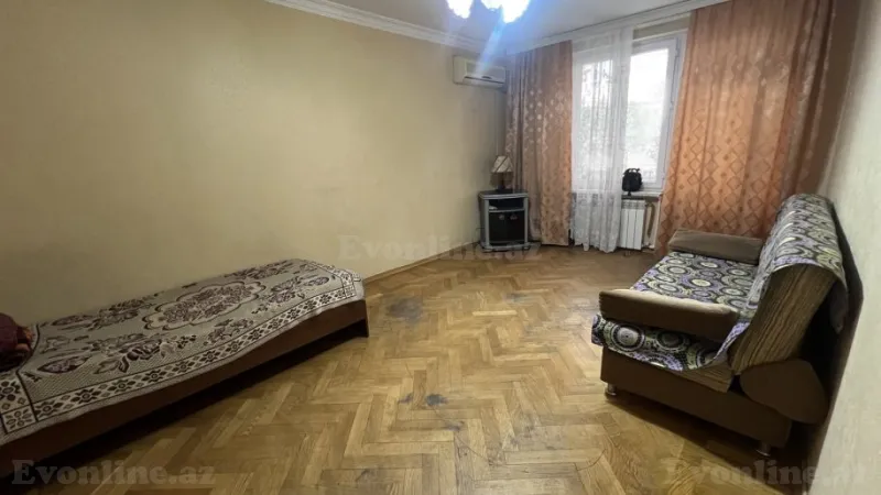 Satılır 1 otaqlı Mənzil Köhnə tikili 35 m² Yasamal
