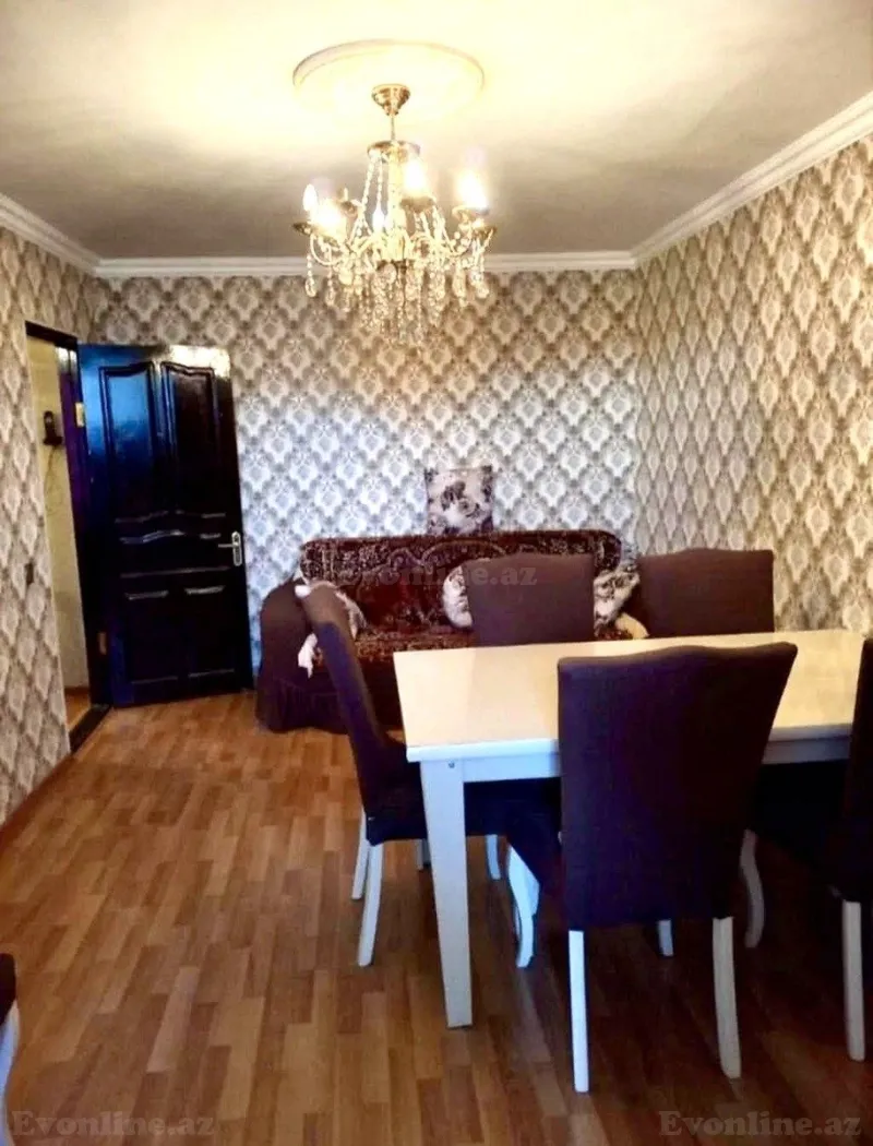 Satılır 2 otaqlı Mənzil Köhnə tikili 40 m² 8-ci kilometr