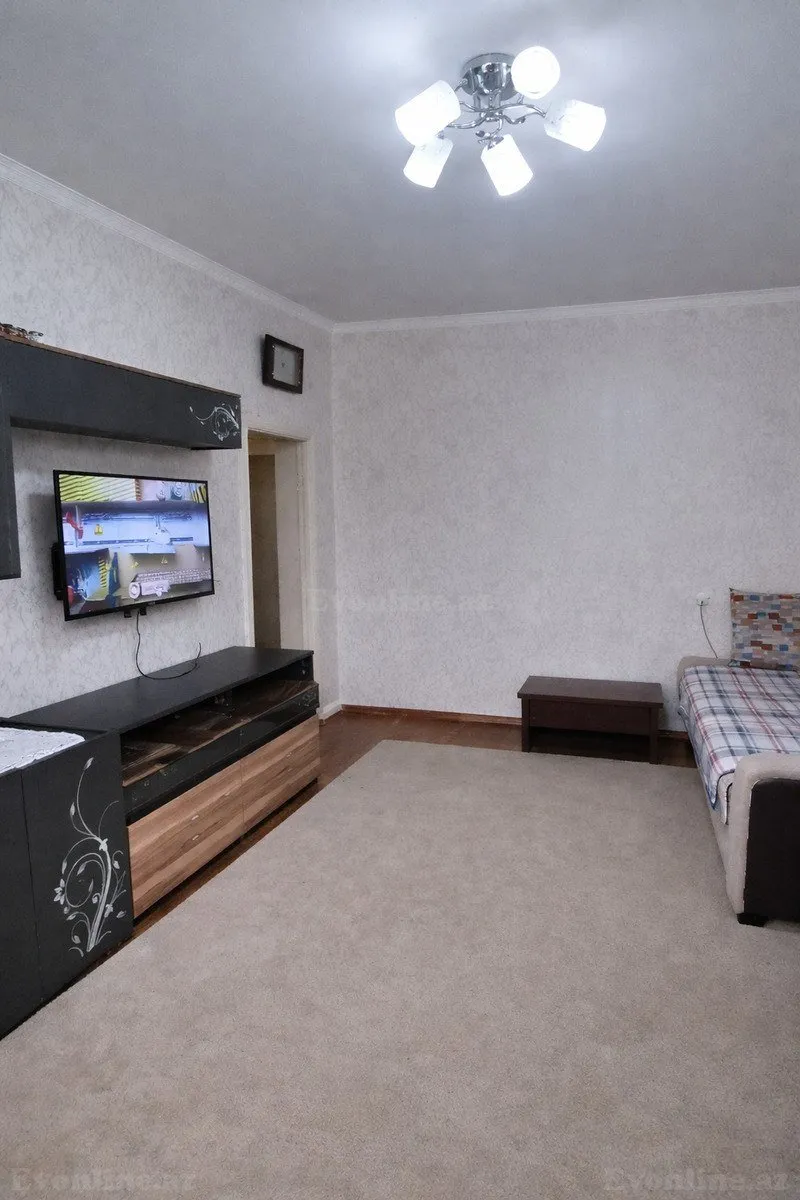 Satılır 2 otaqlı Mənzil Köhnə tikili 46 m² Yasamal - şəkil 2