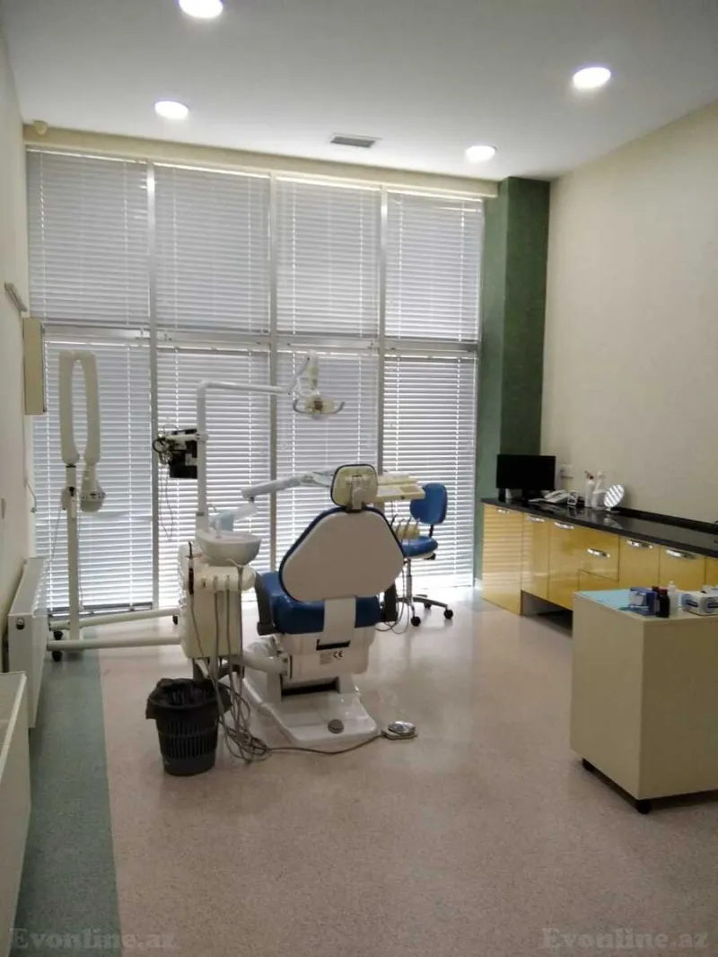 Satılır Obyekt 270 m² 8 Noyabr m.