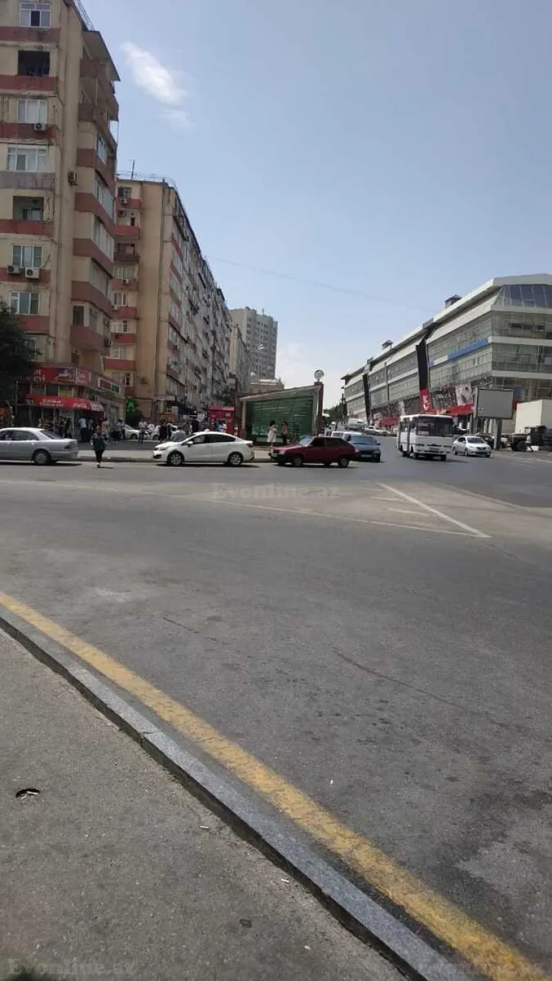 Satılır 2 otaqlı Mənzil Köhnə tikili 50 m² Azadlıq prospekti m. - şəkil 11