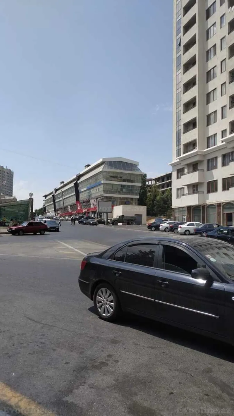 Satılır 2 otaqlı Mənzil Köhnə tikili 50 m² Azadlıq prospekti m. - şəkil 12