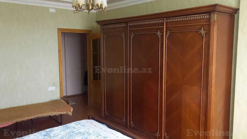 Kirayə verilir 3 otaqlı Mənzil Yeni tikili 130 m² İnşaatçılar m. - şəkil 9