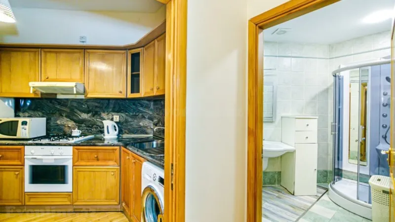 Kirayə verilir 2 otaqlı Mənzil Köhnə tikili 50 m² Sahil m. - şəkil 6