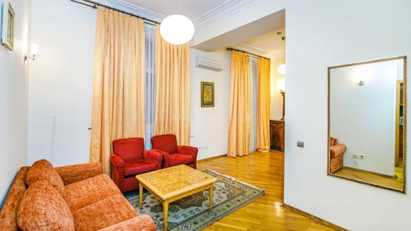 Kirayə verilir 2 otaqlı Mənzil Köhnə tikili 50 m² Sahil m. - şəkil 9