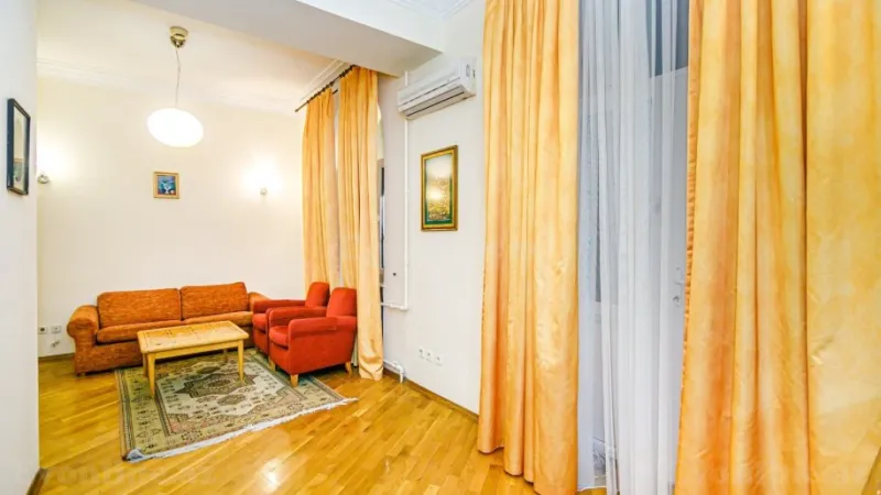 Kirayə verilir 2 otaqlı Mənzil Köhnə tikili 50 m² Sahil m. - şəkil 11