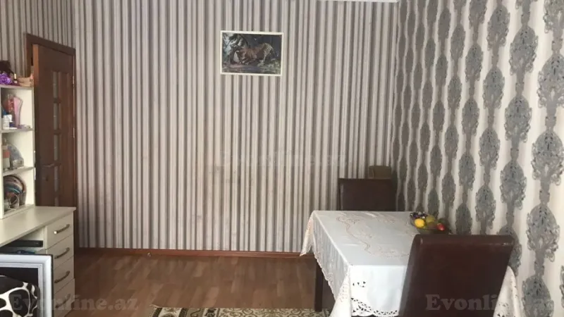 Satılır 2 otaqlı Mənzil Köhnə tikili 62 m² Suraxanı r. - şəkil 3