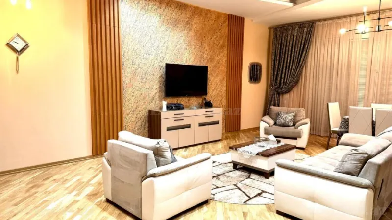 Satılır 3 otaqlı Mənzil Yeni tikili 145.5 m² 28 May m. - şəkil 4