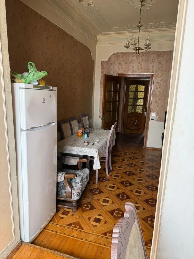 Kirayə verilir 4 otaqlı Mənzil Köhnə tikili 85 m² Nəriman Nərimanov m. - şəkil 6