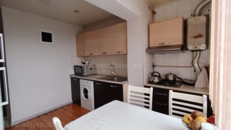 Satılır 2 otaqlı Mənzil Köhnə tikili 65 m² Həzi Aslanov m. - şəkil 4