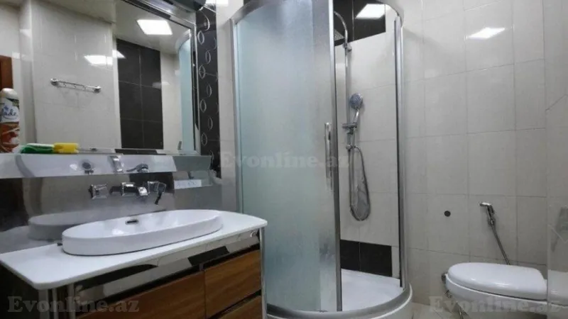 Kirayə verilir 2 otaqlı Mənzil Yeni tikili 90 m² Qara Qarayev m. - şəkil 14