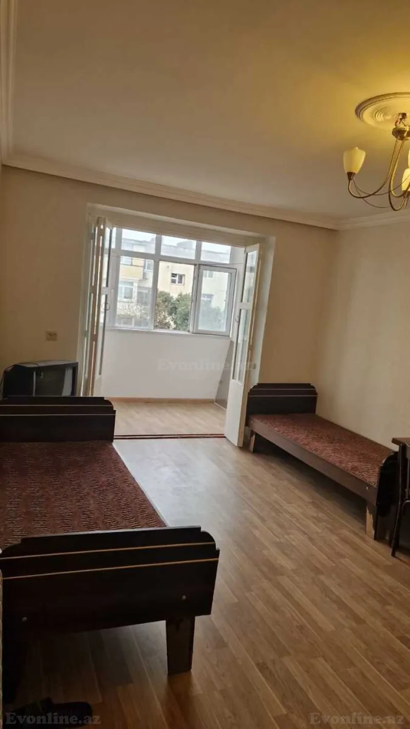 Satılır 1 otaqlı Mənzil Köhnə tikili 35 m² Gənclik m.