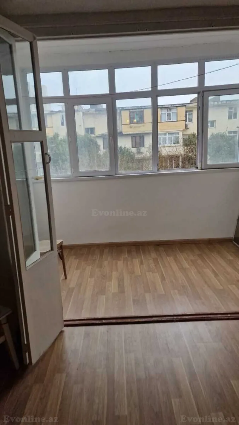 Satılır 1 otaqlı Mənzil Köhnə tikili 35 m² Gənclik m. - şəkil 5