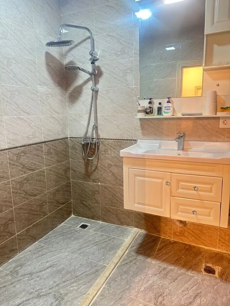 Kirayə verilir 4 otaqlı Mənzil Yeni tikili 90 m² Koroğlu m. - şəkil 10