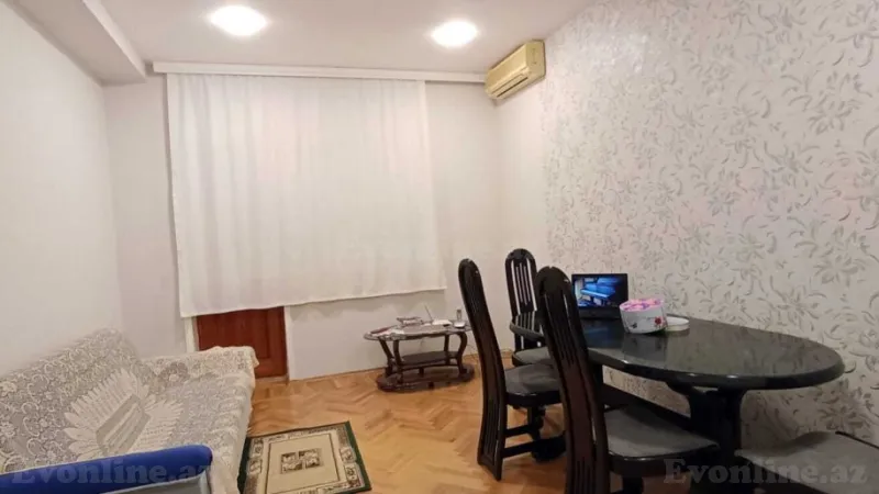 Bakı, Binəqədi r., Nəsimi m., 6-cı mikrorayonda 2 otaqlı mənzil satılır