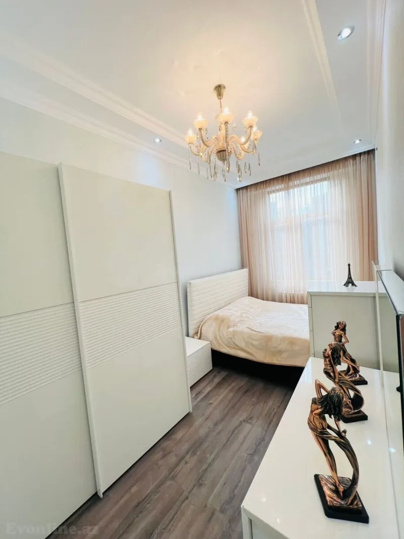 Satılır 3 otaqlı Mənzil Yeni tikili 75 m² İnşaatçılar m. - şəkil 16