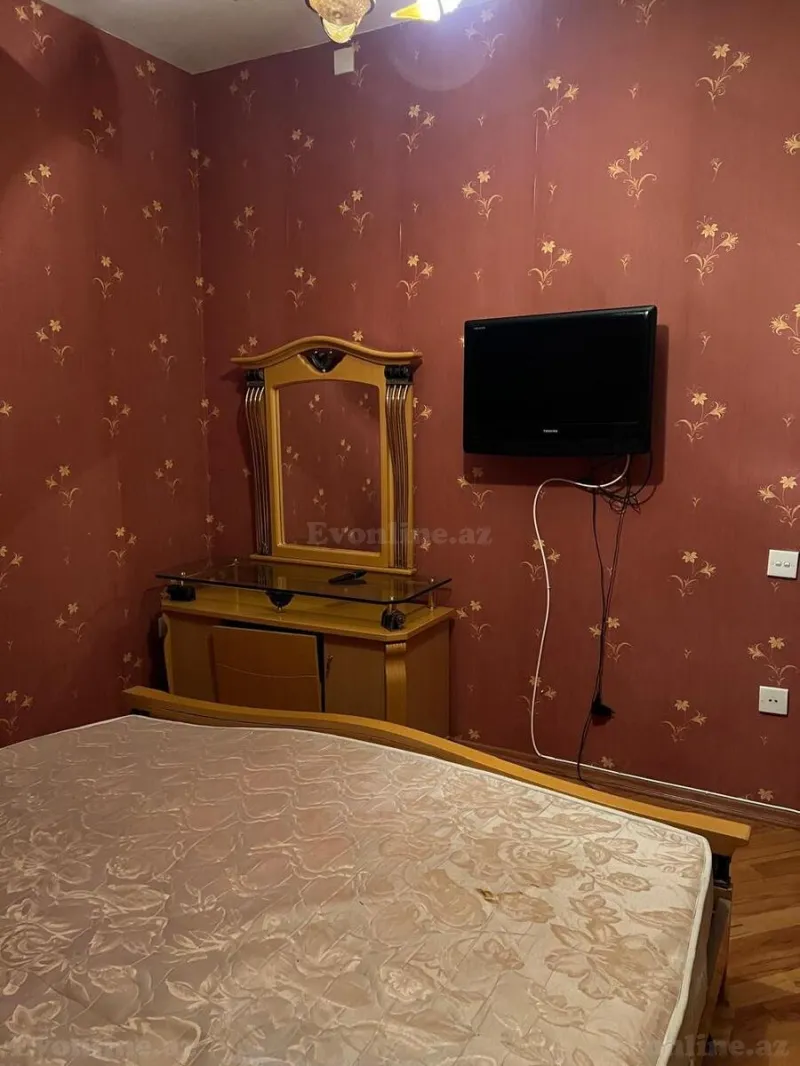 Kirayə verilir 3 otaqlı Mənzil Köhnə tikili 80 m² Nərimanov r. - şəkil 12