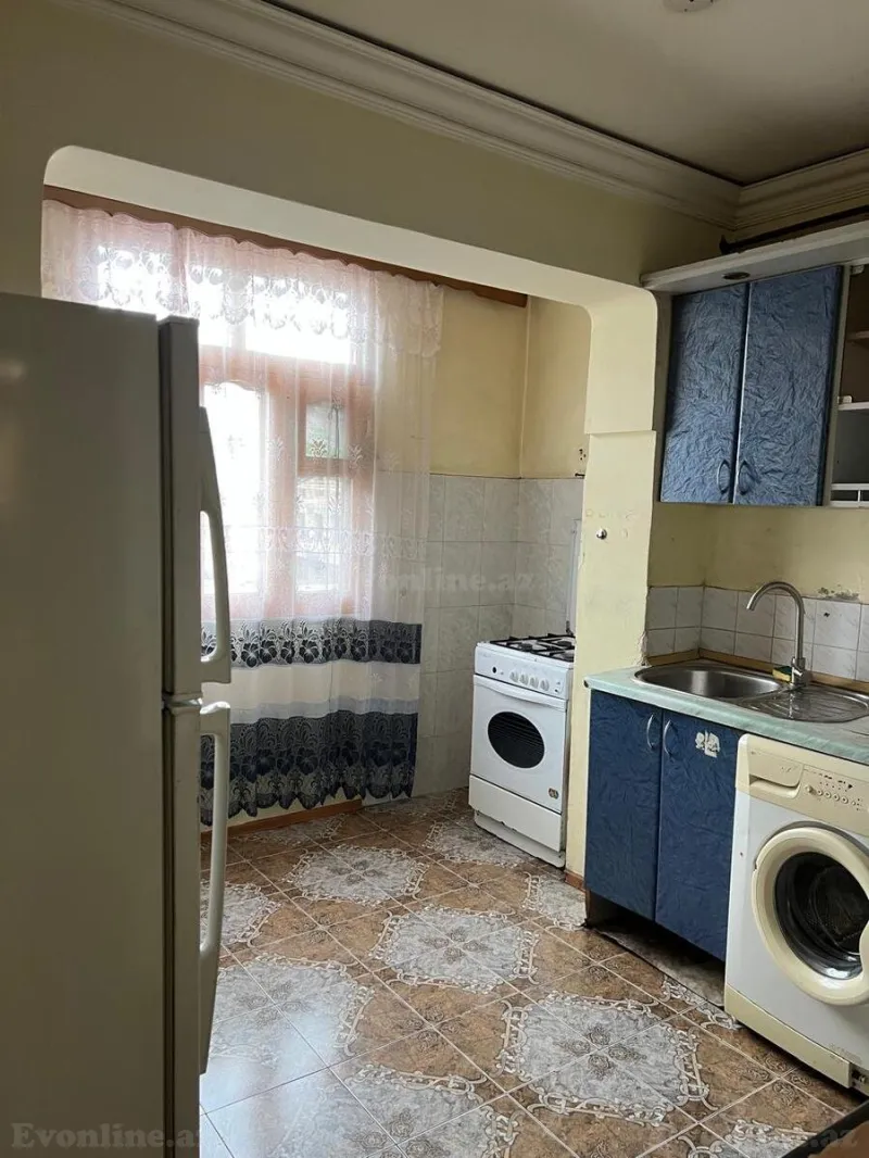 Kirayə verilir 3 otaqlı Mənzil Köhnə tikili 80 m² Nərimanov r. - şəkil 13
