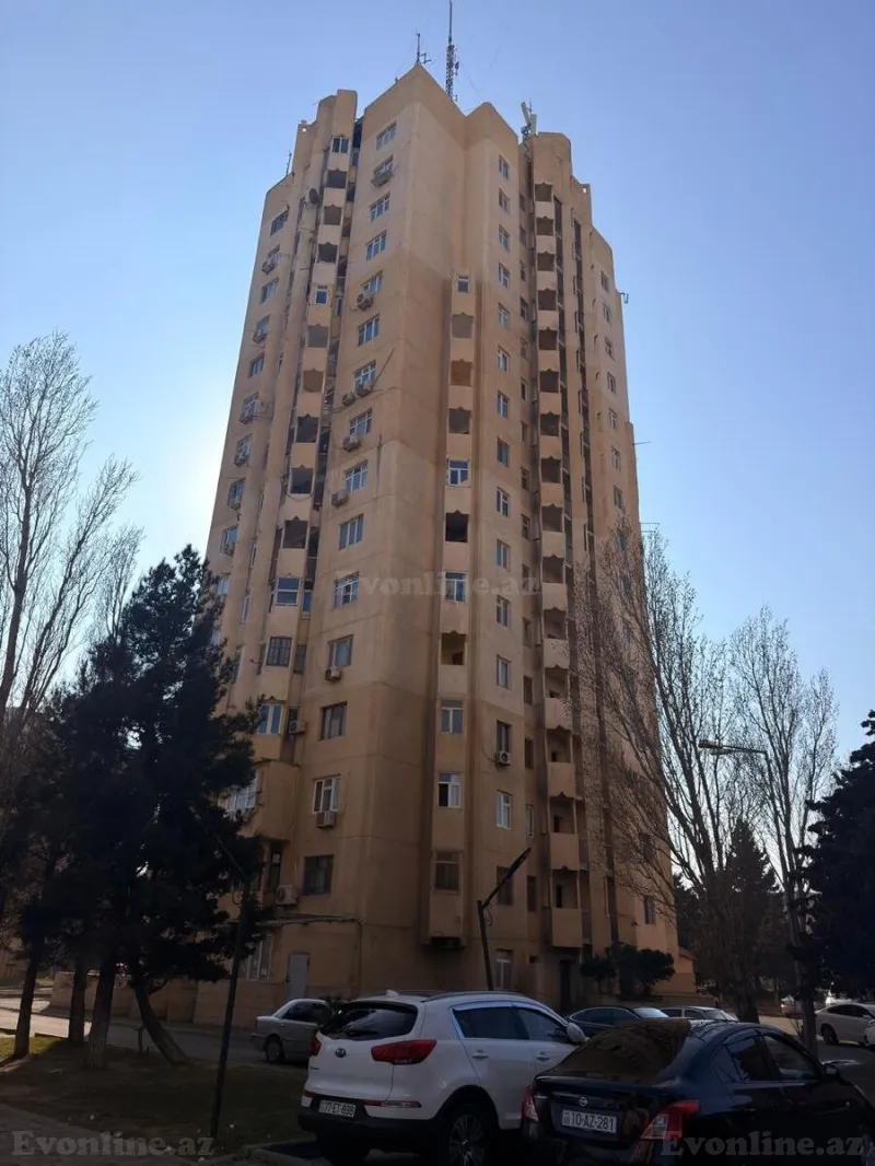 Satılır 3 otaqlı Mənzil Köhnə tikili 65 m² 9-cu mikrorayon