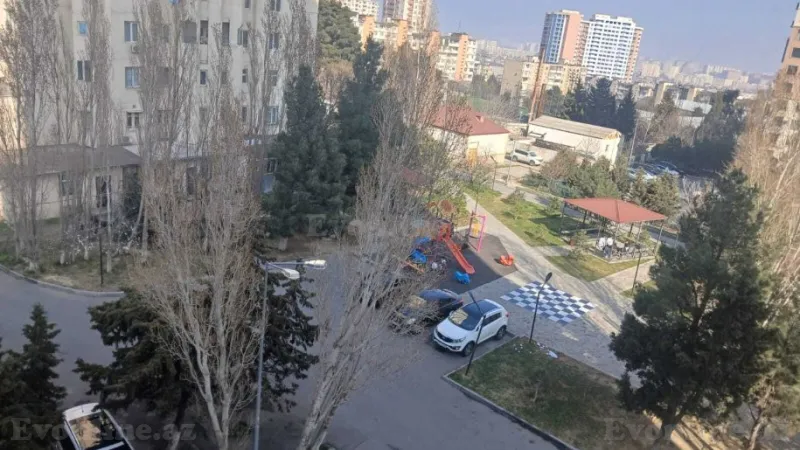 Satılır 3 otaqlı Mənzil Köhnə tikili 65 m² 9-cu mikrorayon - şəkil 2
