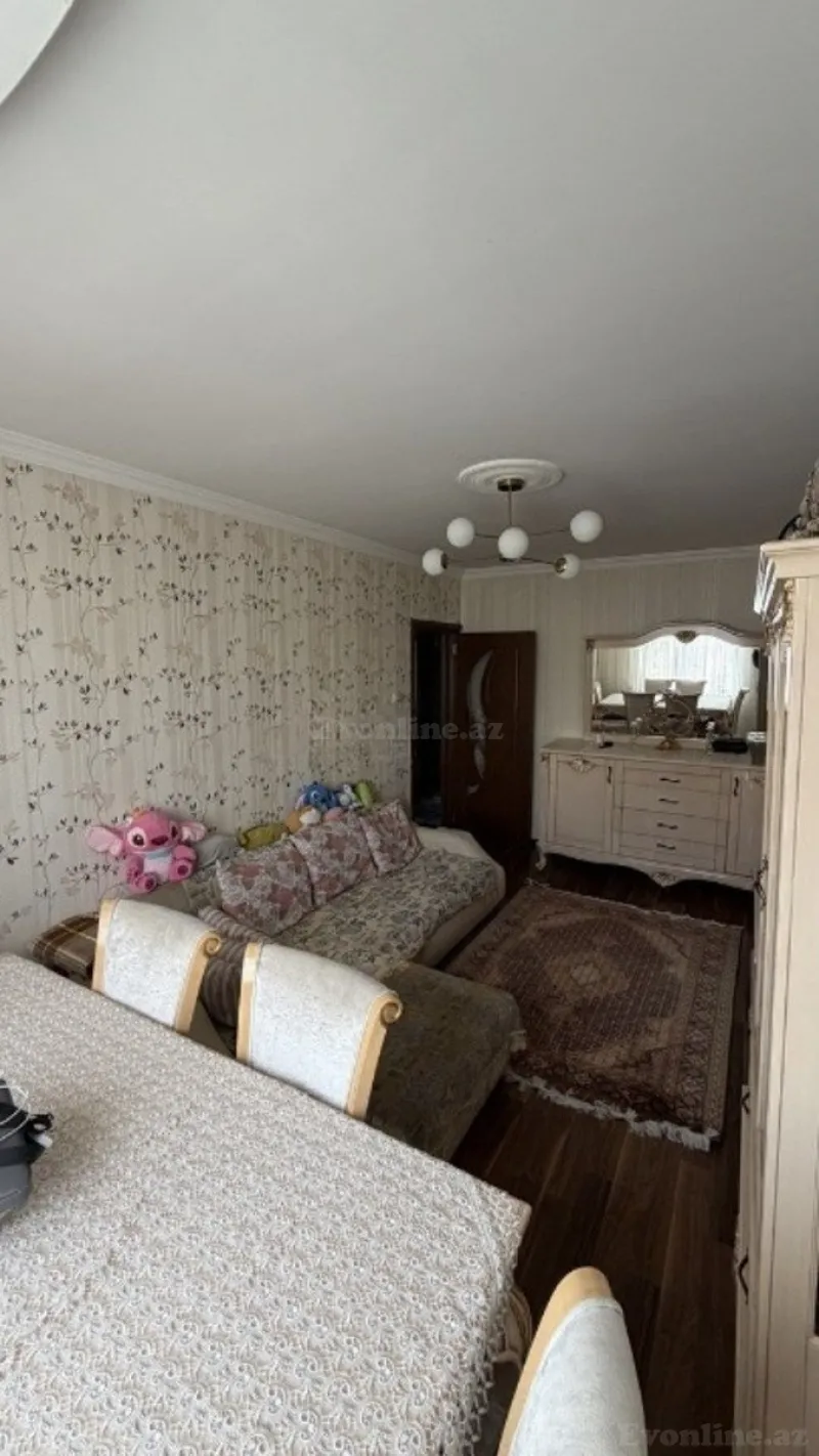 Satılır 2 otaqlı Mənzil Köhnə tikili 70 m² Nəsimi r. - şəkil 5