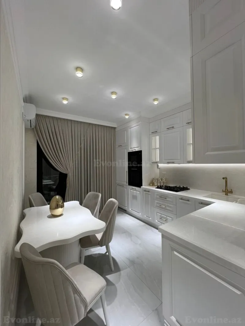 Kirayə verilir 3 otaqlı Mənzil Yeni tikili 160 m² Xətai m. - şəkil 9