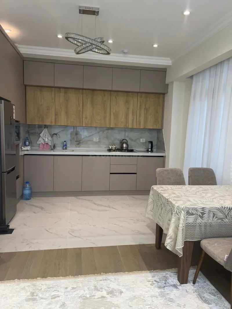 Kirayə verilir 2 otaqlı Mənzil Yeni tikili 65 m² Bakmil m. - şəkil 3