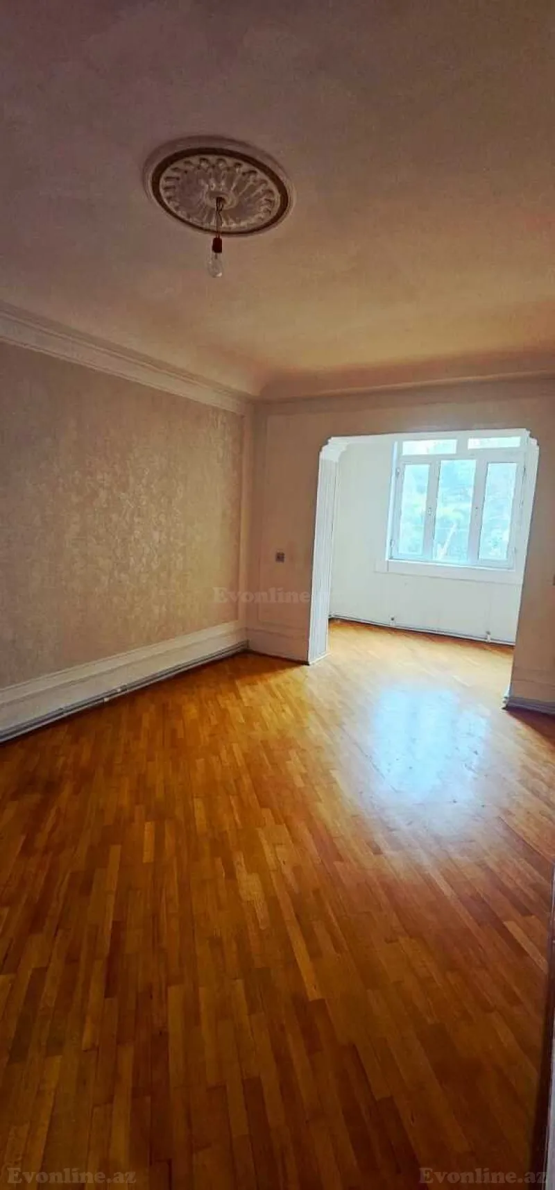 Satılır 3 otaqlı Mənzil Köhnə tikili 70 m² 8-ci kilometr