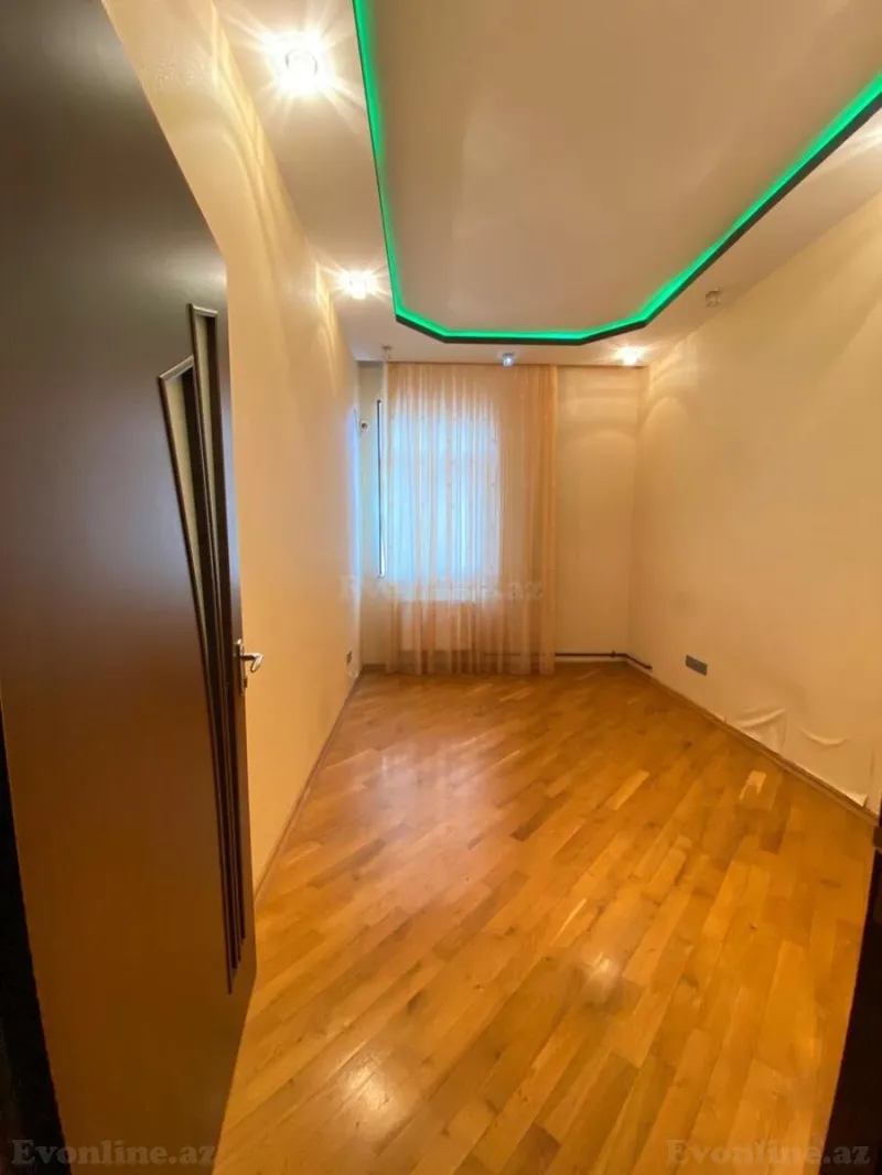 Kirayə verilir 5 otaqlı Mənzil Yeni tikili 170 m² 8-ci mikrorayon - şəkil 24