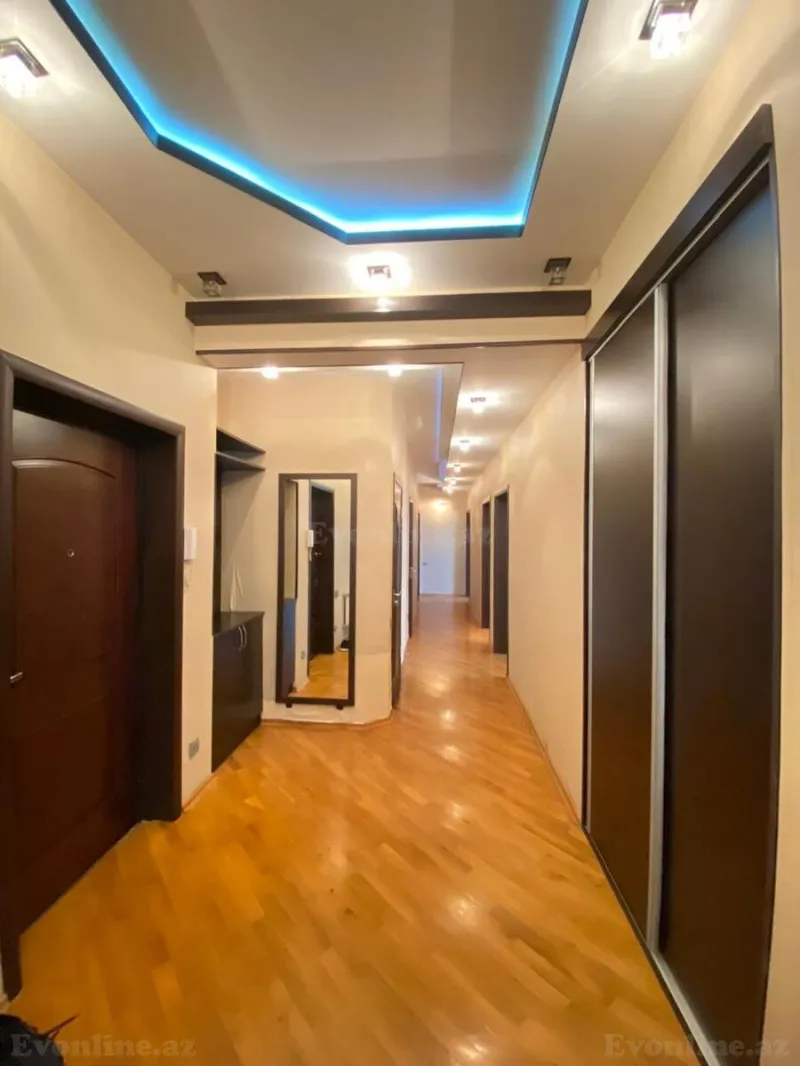 Kirayə verilir 5 otaqlı Mənzil Yeni tikili 170 m² 8-ci mikrorayon - şəkil 25