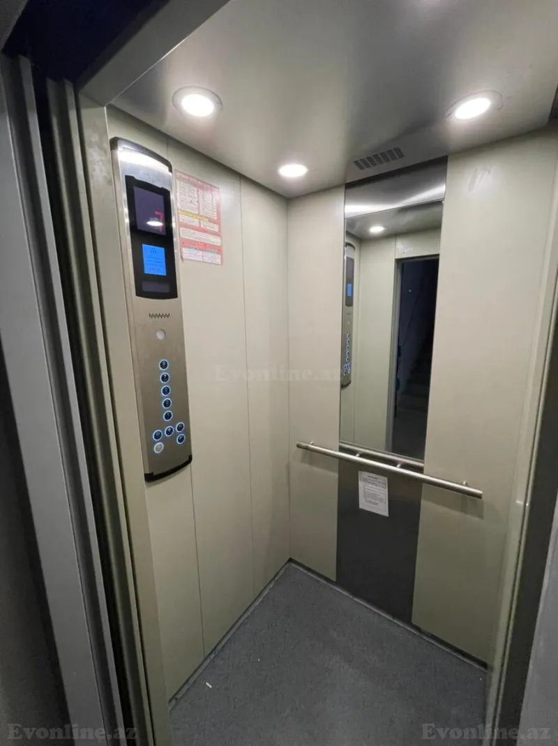 Satılır 2 otaqlı Mənzil Köhnə tikili 62 m² Xətai r.