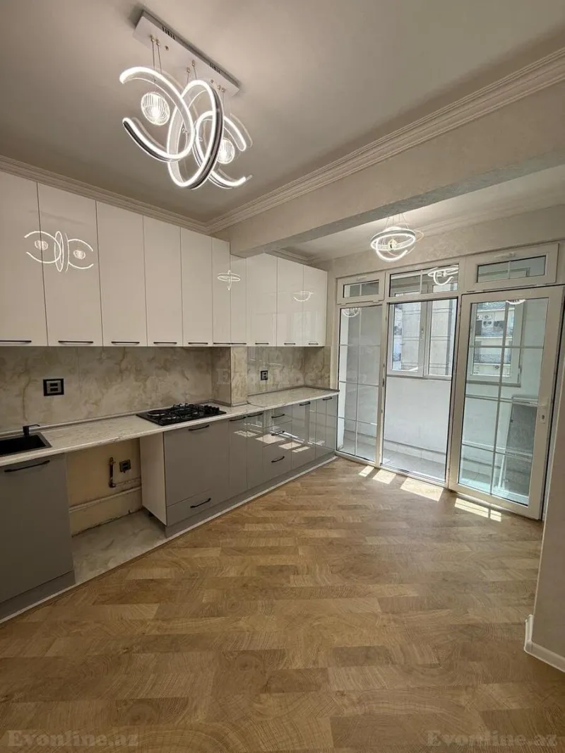 Satılır 2 otaqlı Mənzil Köhnə tikili 62 m² Xətai r. - şəkil 6