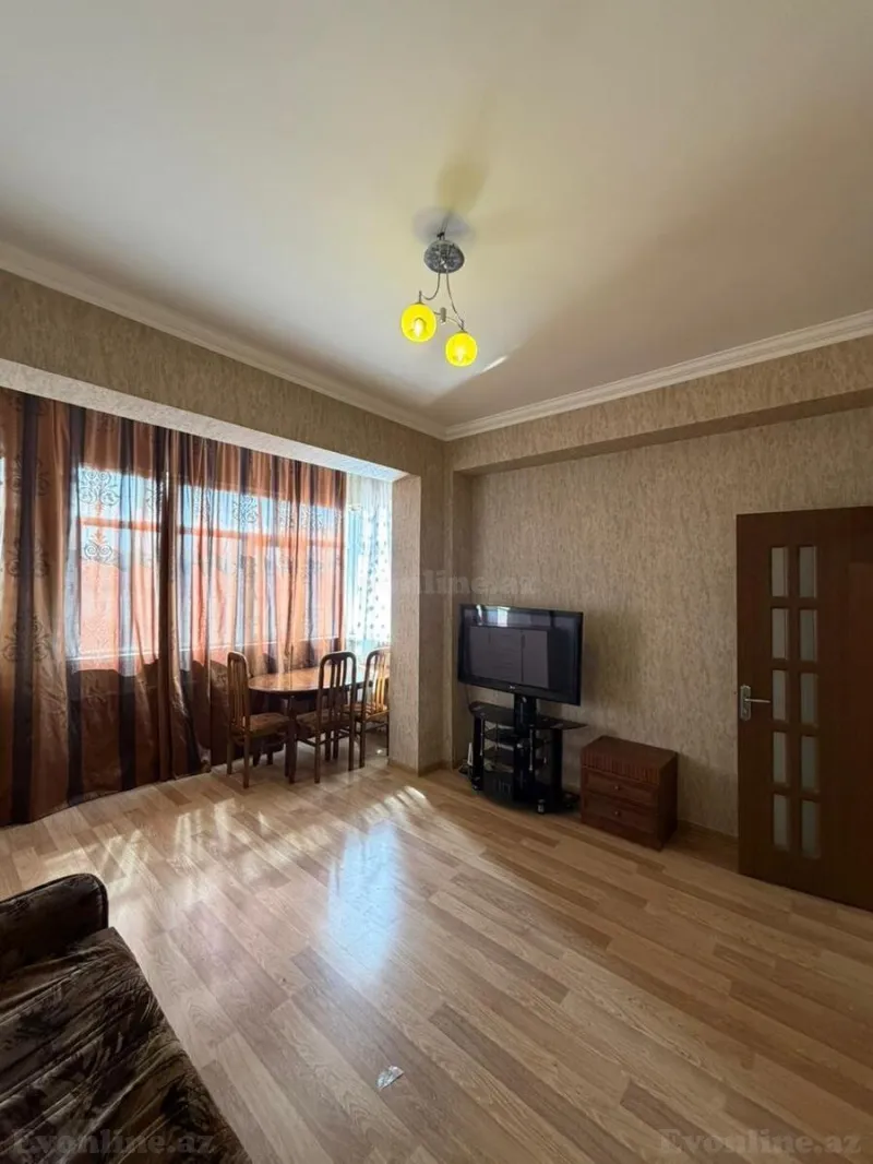 Bakı, Binəqədi r., Avtovağzal m.da 2 otaqlı mənzil kirayə verilir